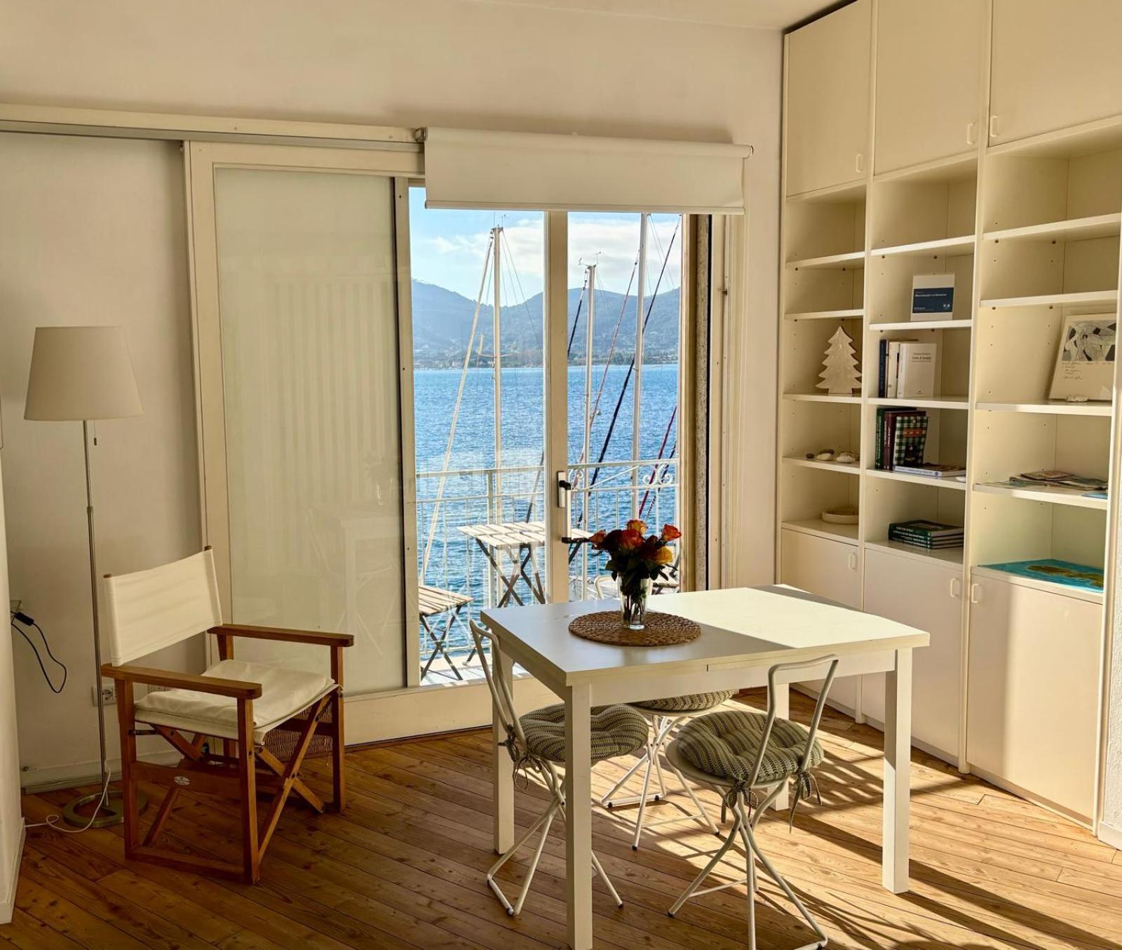 Апартаменты Monolocale La Darsena Портоферрайо Экстерьер фото